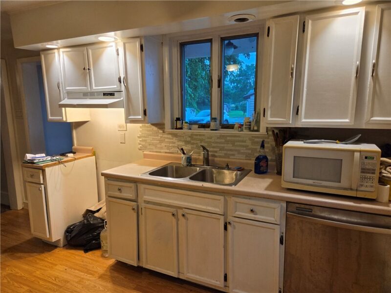 321 E 4th St — photo 6