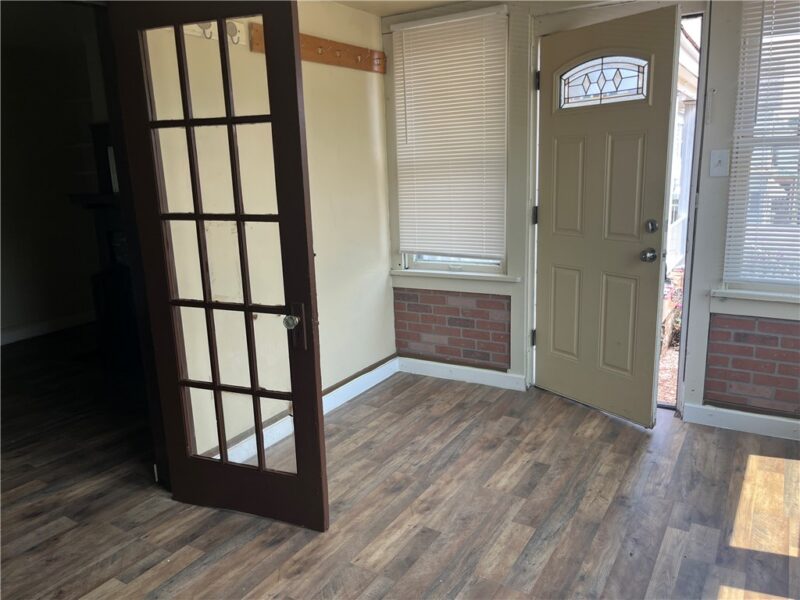 437 Desota St — photo 2