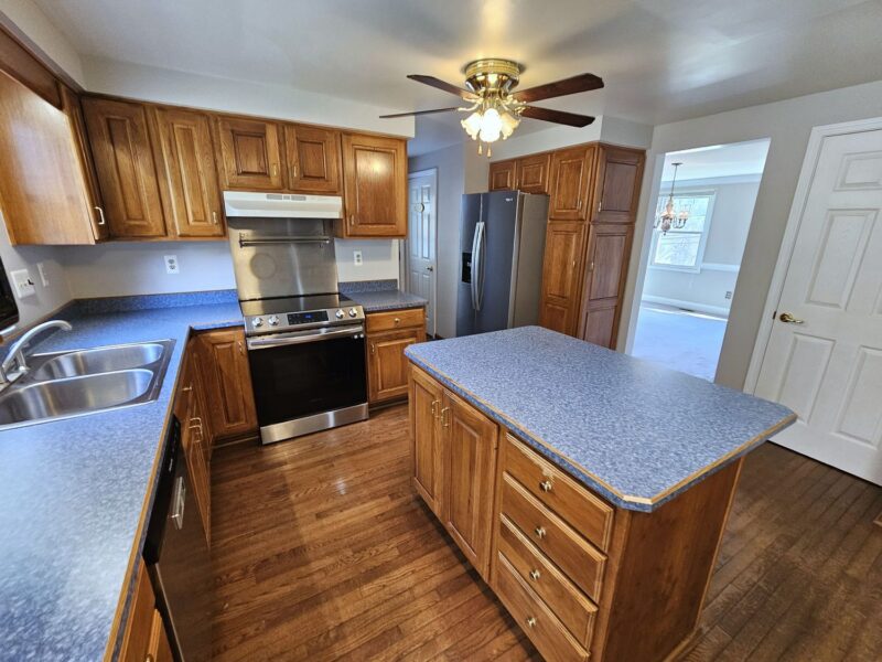 1443 E Beau Street — photo 8
