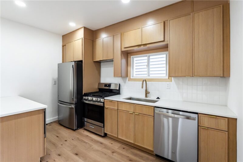 1205 Penn St — photo 3