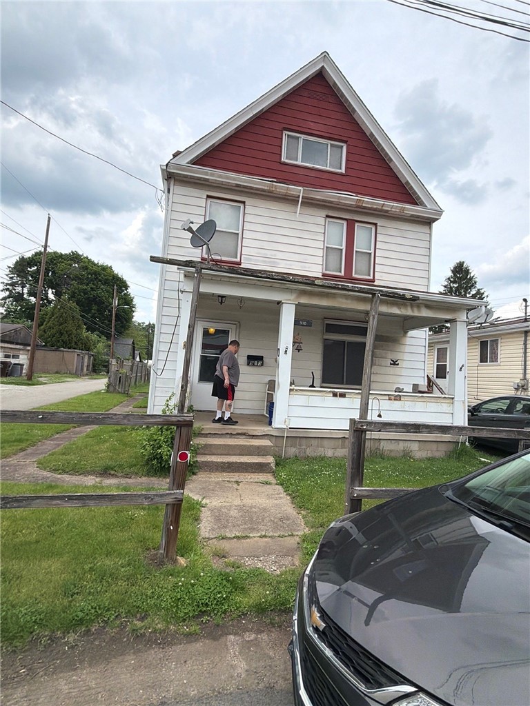 910 Lincoln Ave — photo 1