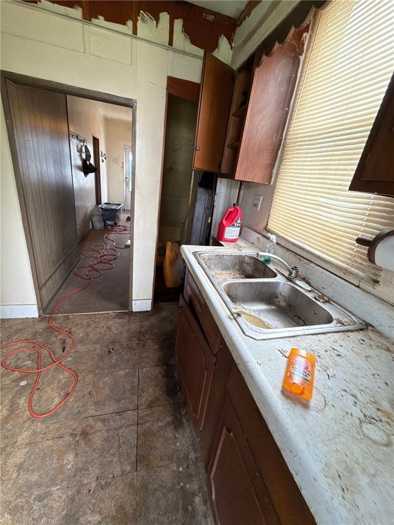910 Lincoln Ave — photo 8
