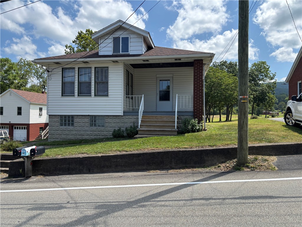 264 Hopwood Fairchance Rd — photo 1
