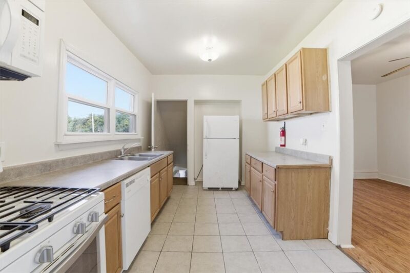 1237 Ledgedale St — photo 7