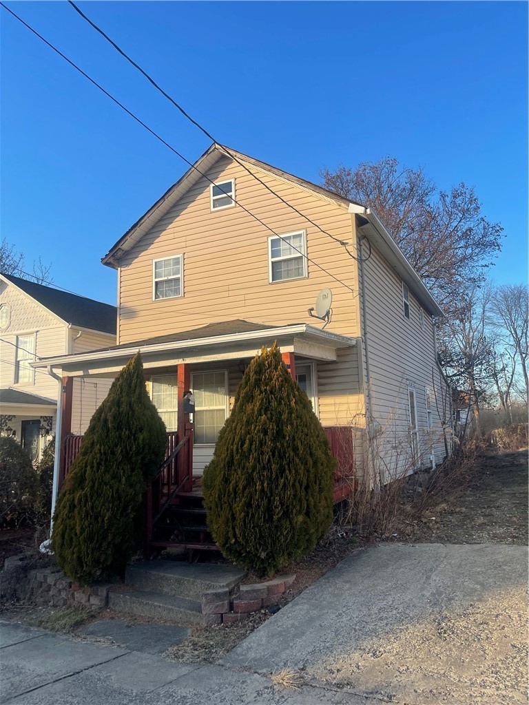 339 Maple Ave — photo 1