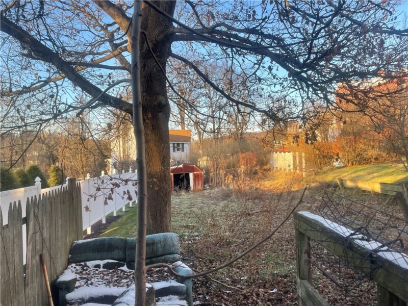 339 Maple Ave — photo 7