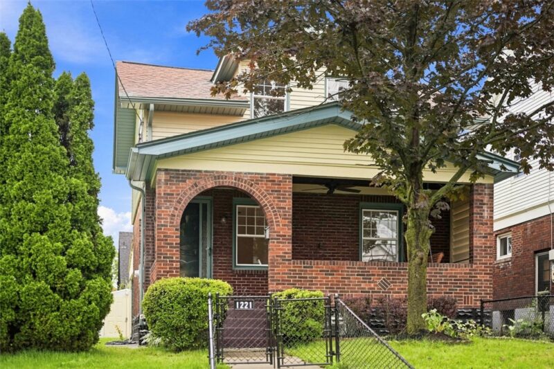 1221 Pocono St — photo 2