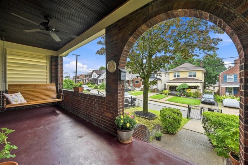 1221 Pocono St — photo 4