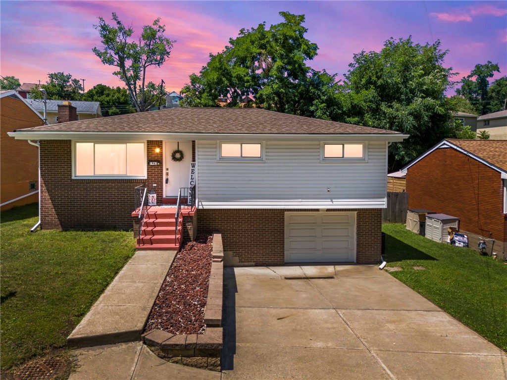 1962 Homestead Duquesne Rd — photo 1