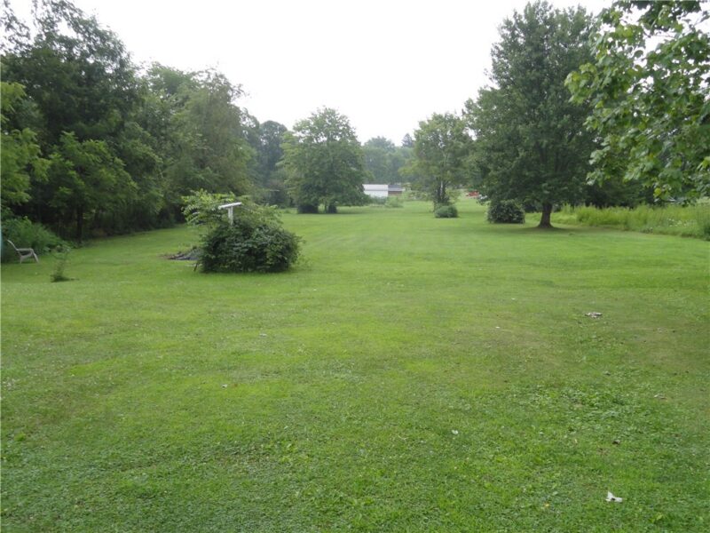 2049 Prospect Rd — photo 4