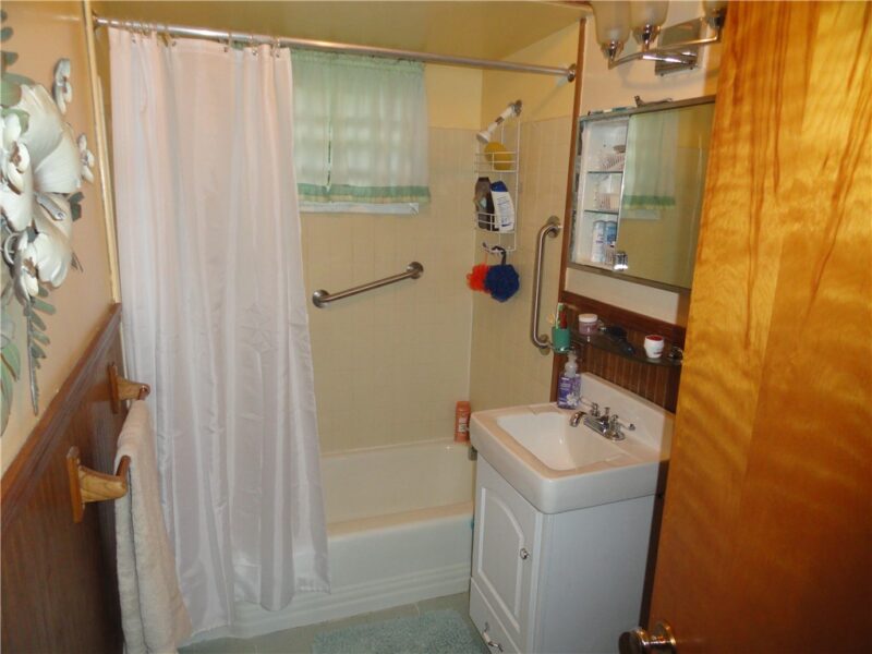 2049 Prospect Rd — photo 7