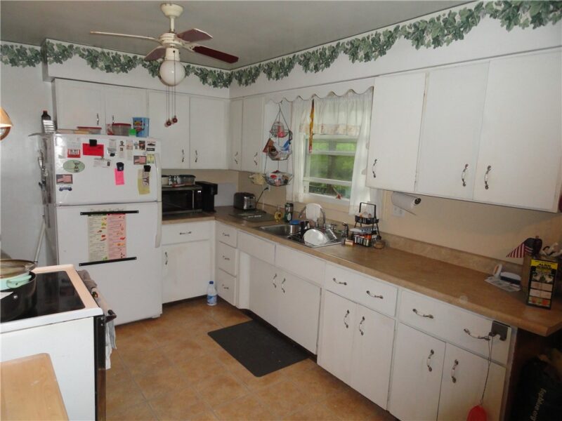 2049 Prospect Rd — photo 8