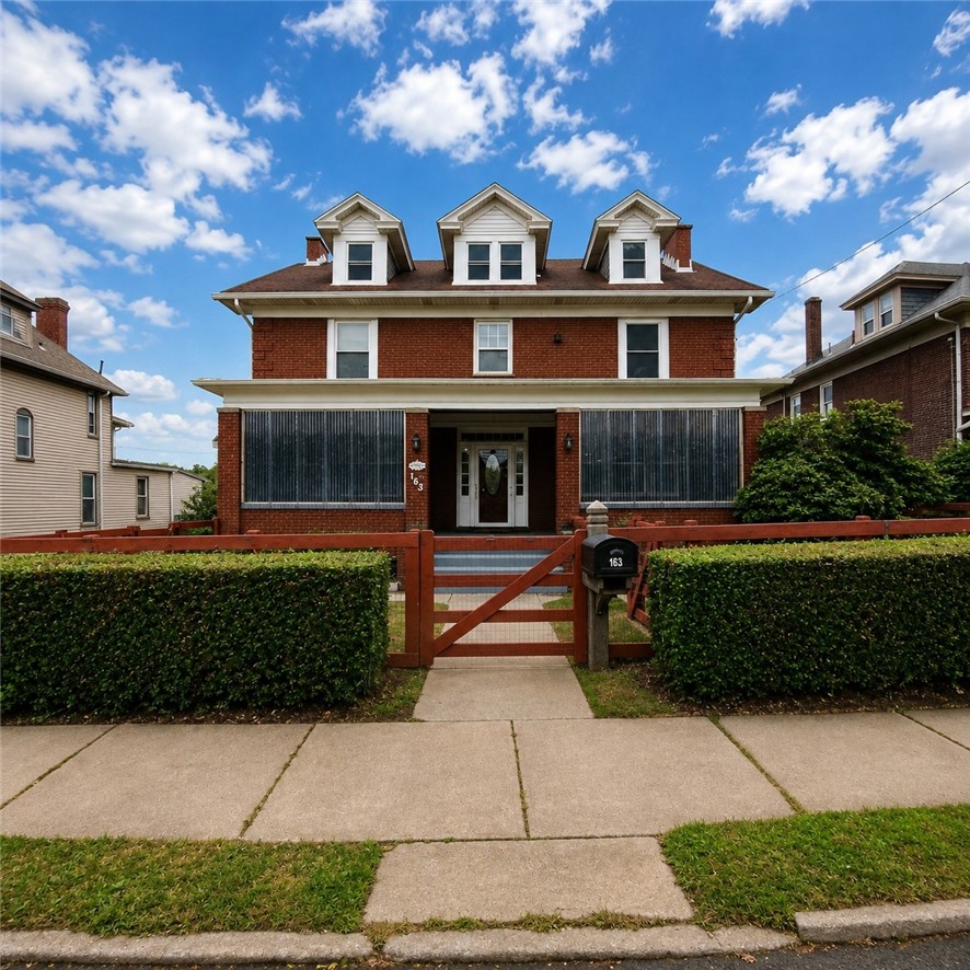 163 Ingram Ave — photo 1