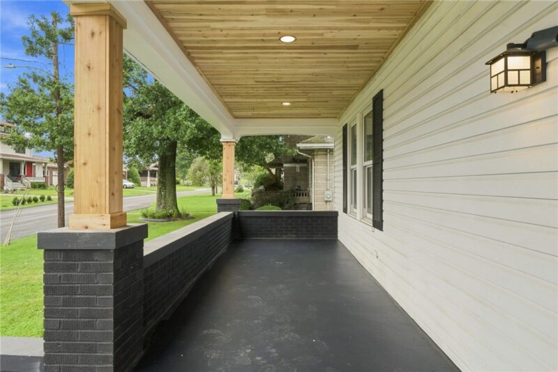 118 PRICE ST — photo 2