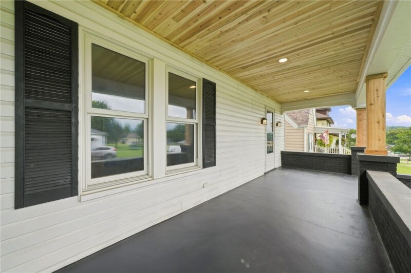118 PRICE ST — photo 3