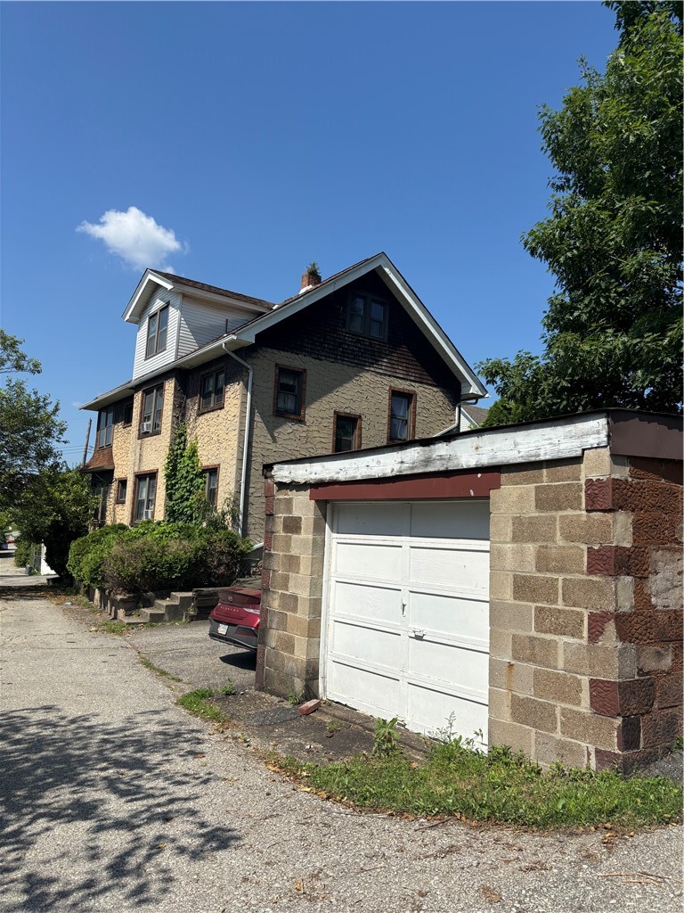 119 Doney St — photo 2