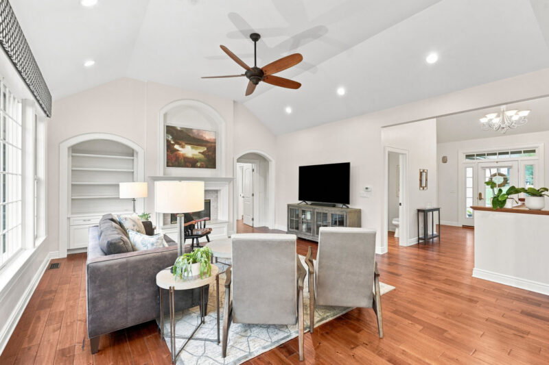921 Red Oak DRIVE — photo 8