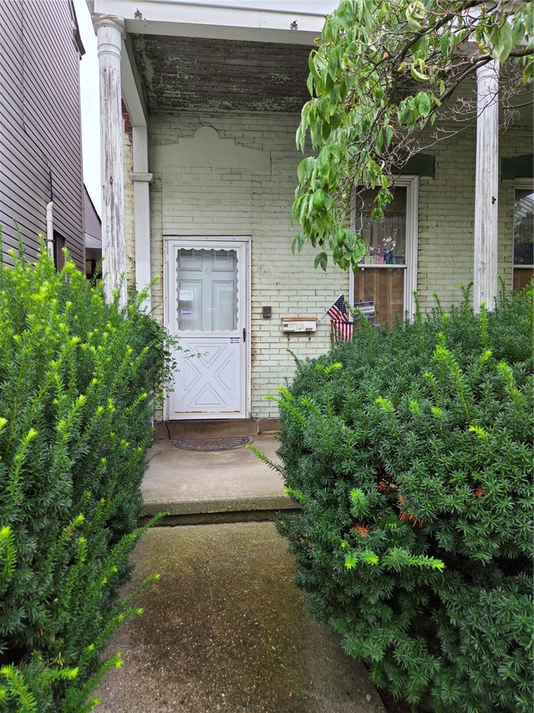 617 Edmond Street — photo 1