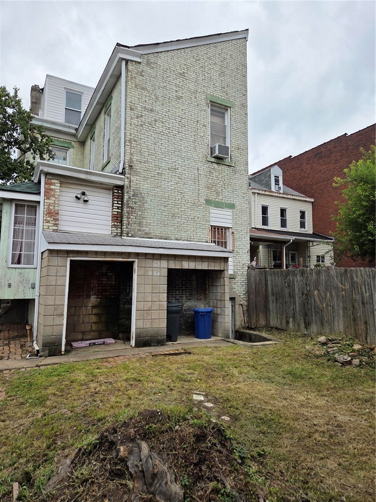 617 Edmond Street — photo 3