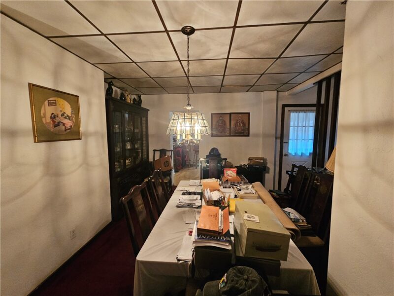 2303 Sarah St — photo 4