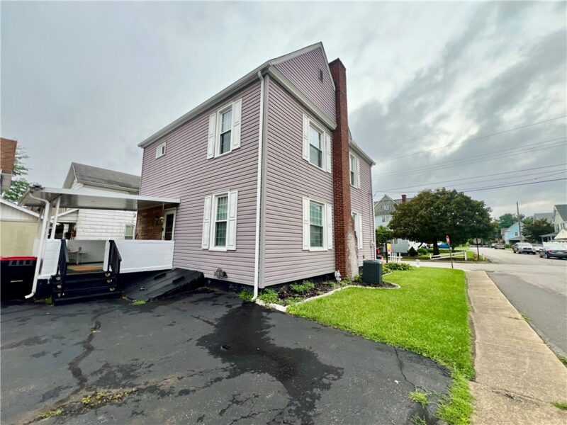 920 Dewey Ave — photo 3