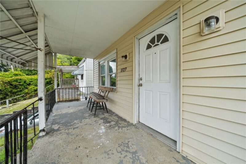1927 Dartmore St — photo 2