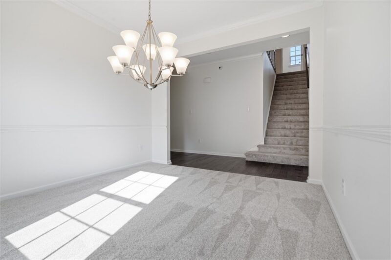 107 Washington Dr — photo 4