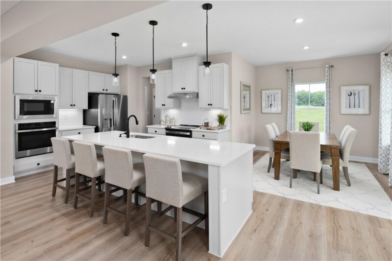 208 Winthrop Dr. — photo 2