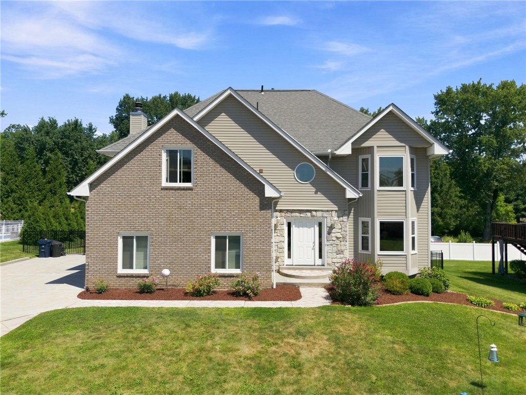 104 Carmella Dr — photo 1