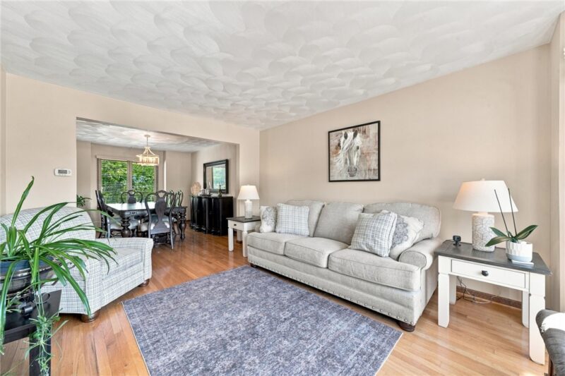 104 Carmella Dr — photo 3