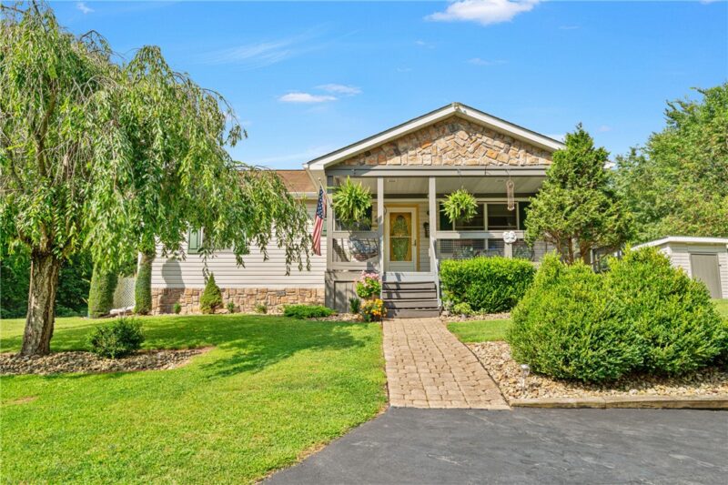 160 Cain Rd — photo 2