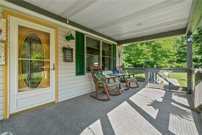 160 Cain Rd — photo 4