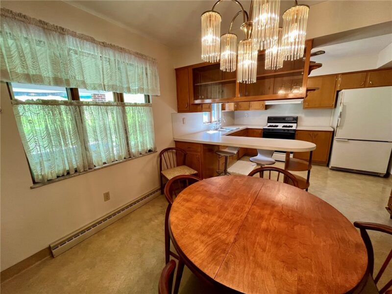 305 McClelland Rd — photo 5
