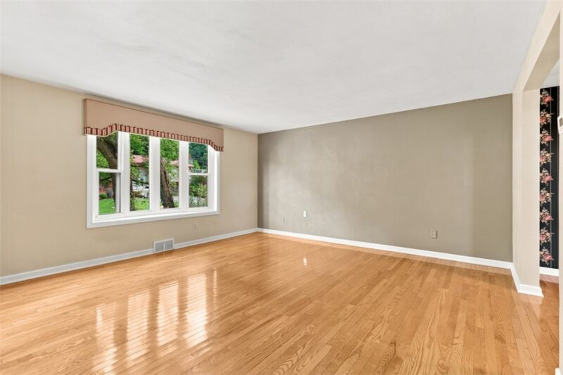 167 Richmore Dr — photo 6