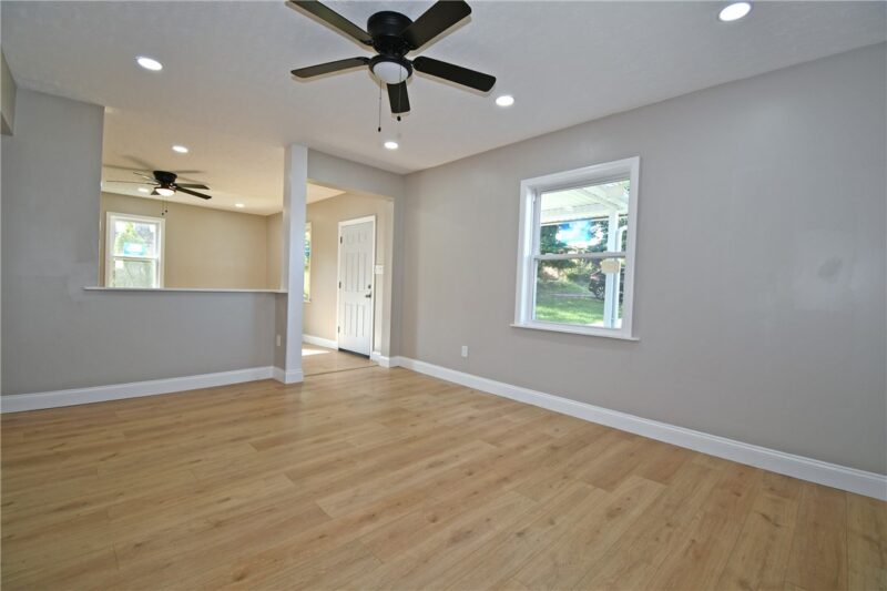 28 Farley St — photo 3