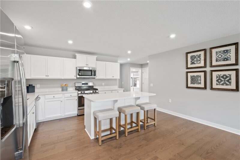 507 Fairway Drive — photo 3