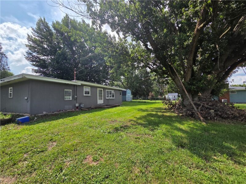 606 Scott Ave — photo 3