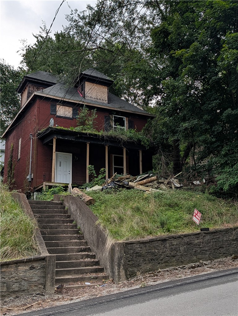 355 High St — photo 1