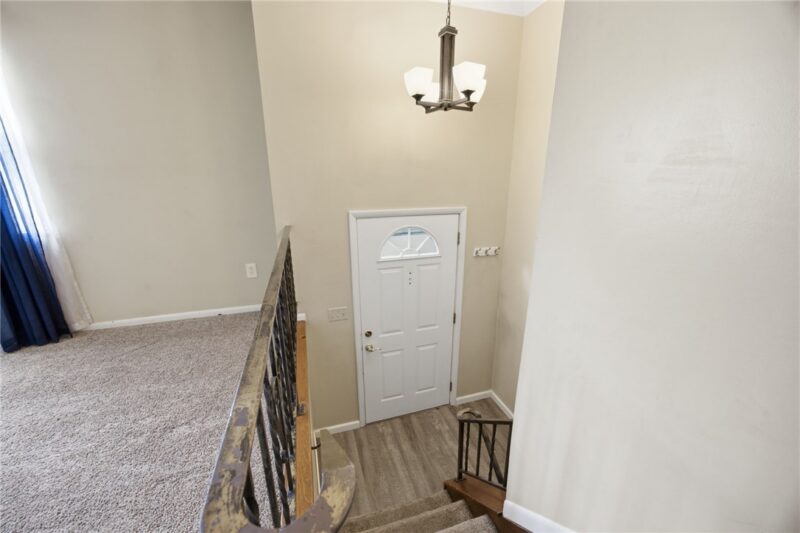 592 Jane St — photo 8