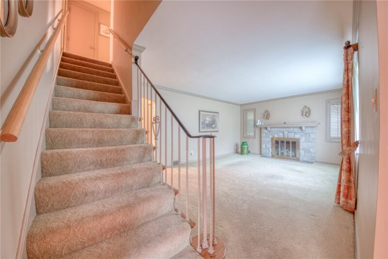 209 Glenview Drive — photo 7