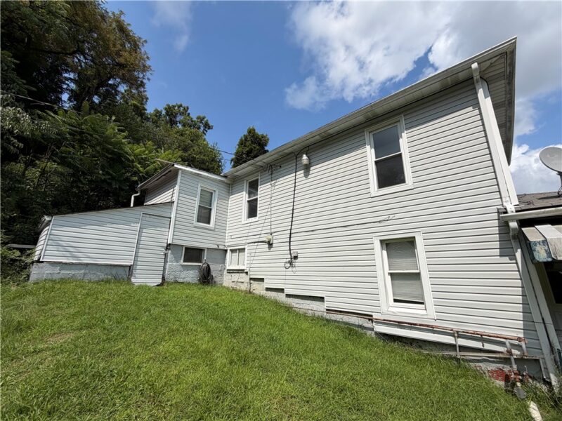 22 Virginia Ave — photo 2