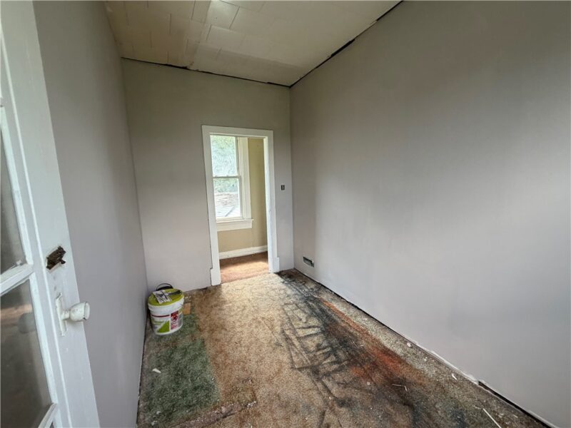22 Virginia Ave — photo 8