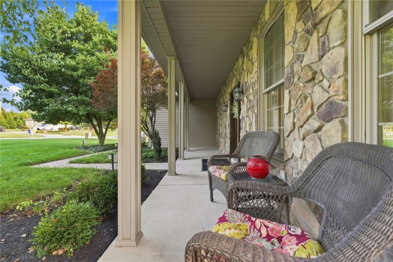 501 Mary Ln — photo 2