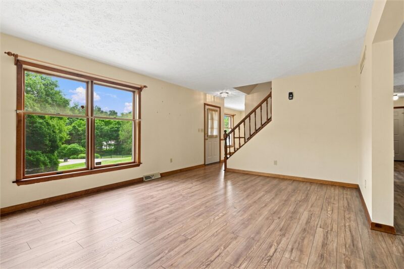 178 Cole Road — photo 4