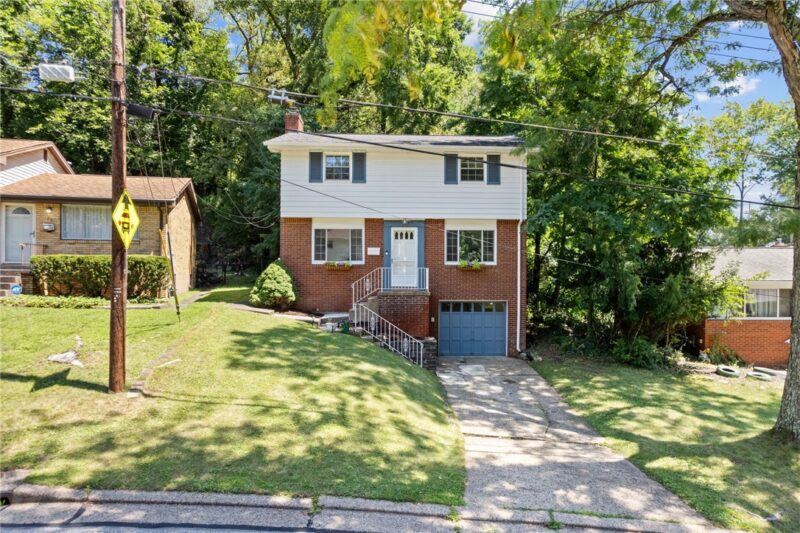 128 Le Grande Dr — photo 3