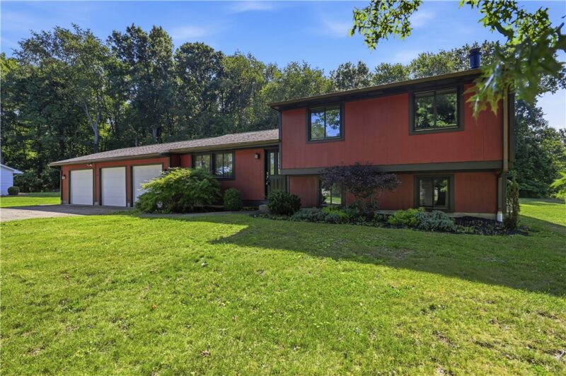 224 Isabelle — photo 2