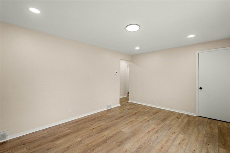 2720 Garbett St — photo 3