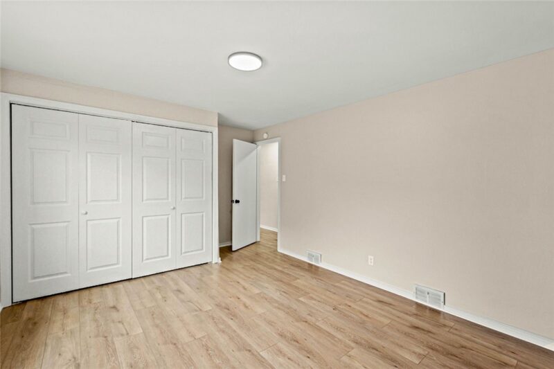 2720 Garbett St — photo 8