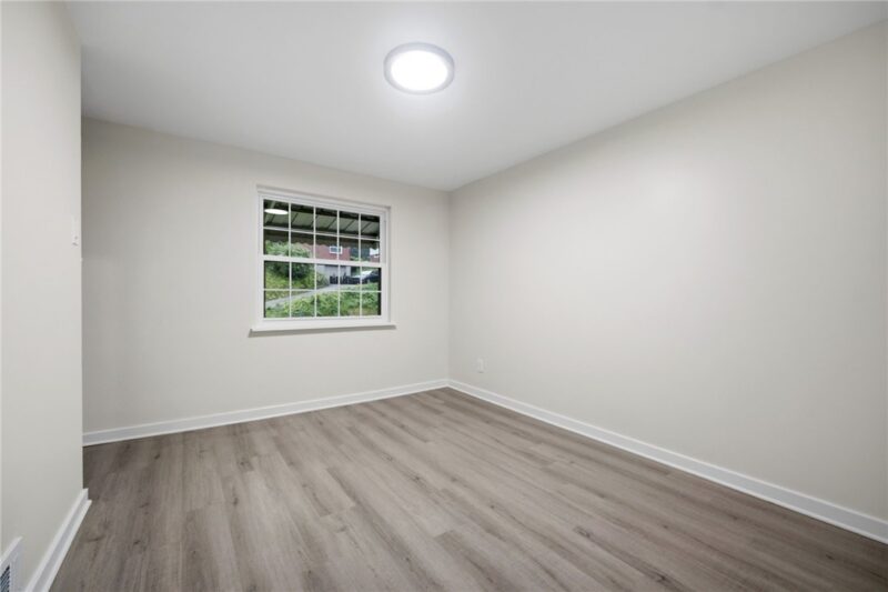 1120 Jacks Run Rd — photo 8