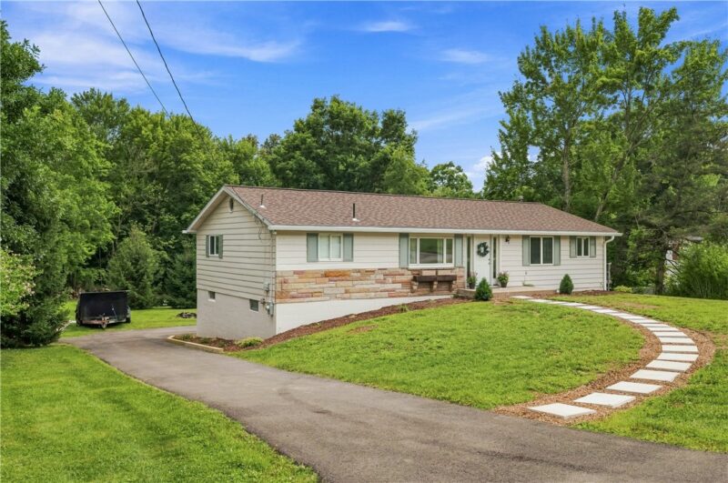 6105 Crestmont Drive — photo 2